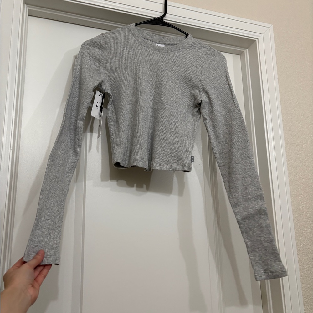 Aritzia Ribbed Crop Top NWT Small